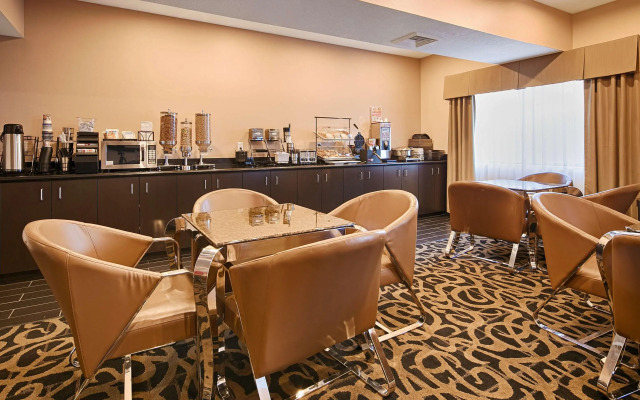 Best Western Plus Wendover Inn