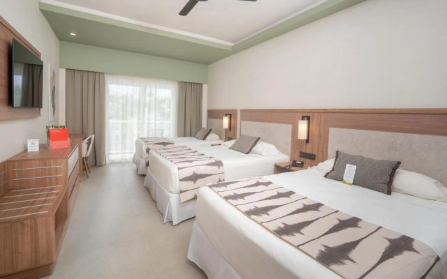 Riu Flamingos Hotel - Image 6