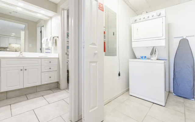 Westwinds 4779 - Flr9 - 2BR 2BA -