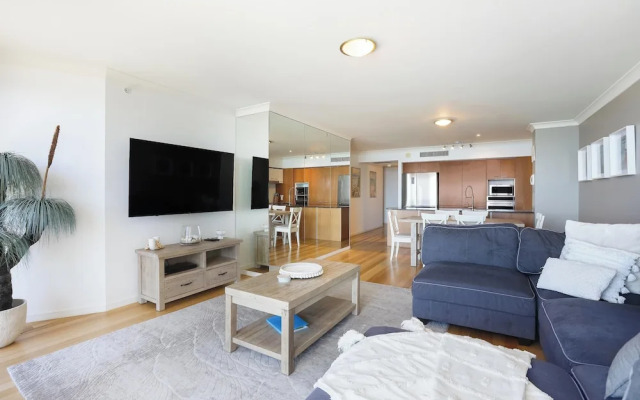 Sky Luxe Escape - 33rd Floor