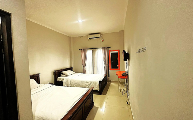 Hotel Warta Dua