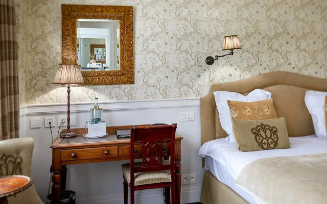 The Pand Hotel