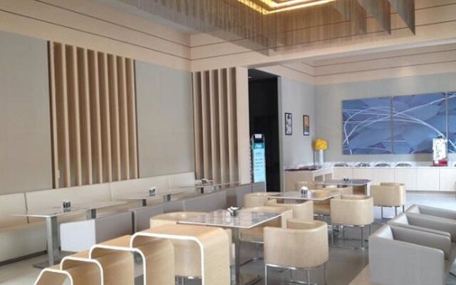 Jinjiang Inn QinZhou East Station City Government