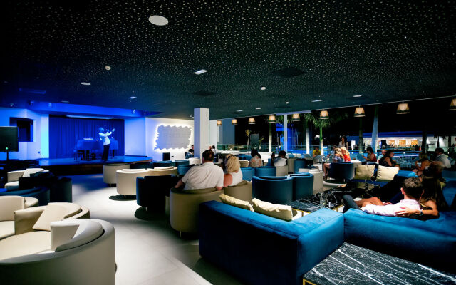 Hotel Lava Beach