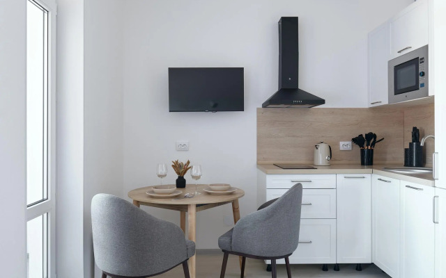 Два города на улице Тосина 6