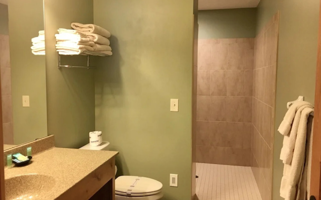 Sportsman's Lodge
