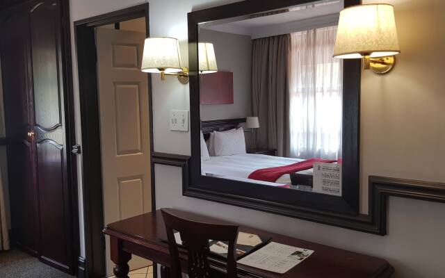 Court Classique Suite Hotel