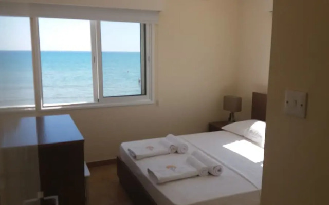 Sandy Beach Apartment 15