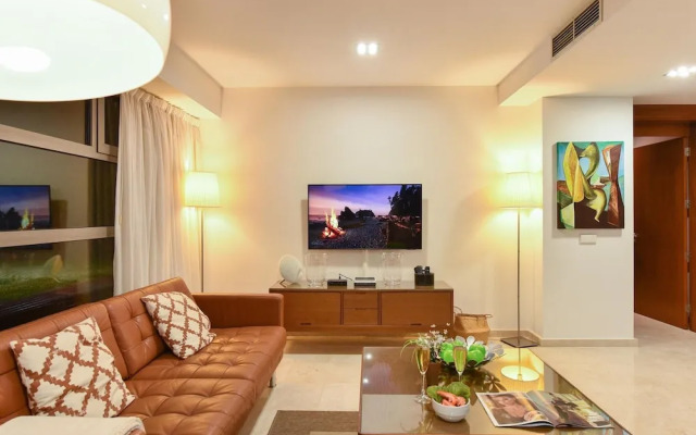 Villa With Private Pool in the Golf Resort