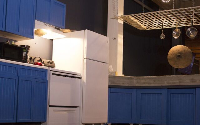 The Botticelli Club - Classic