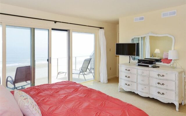 Ocean Hamlet 1 by Long & Foster