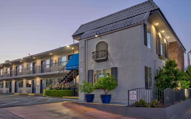 Motel 6 Gardena