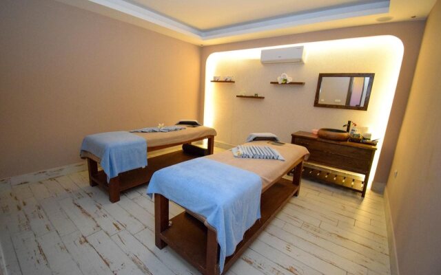 L’etoile Beach Hotel