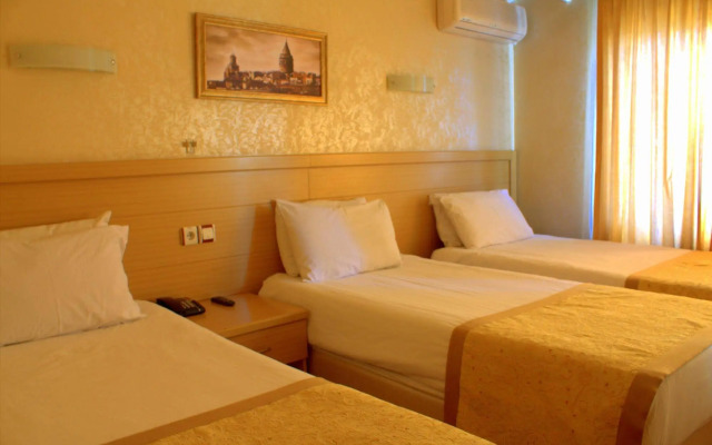 Royal Carine Hotel