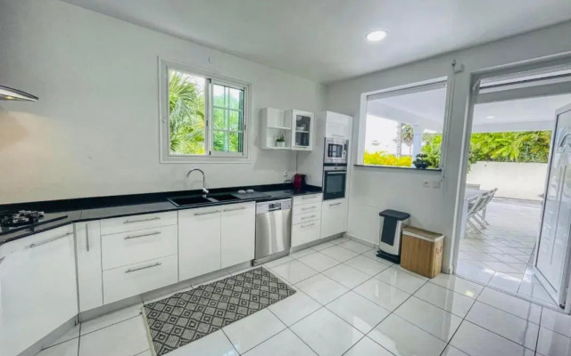 Villa Tropical Paradise avec piscine, 4 chambres