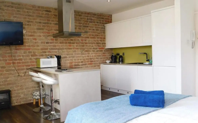Central Kemptown Brighton Studio Apartment