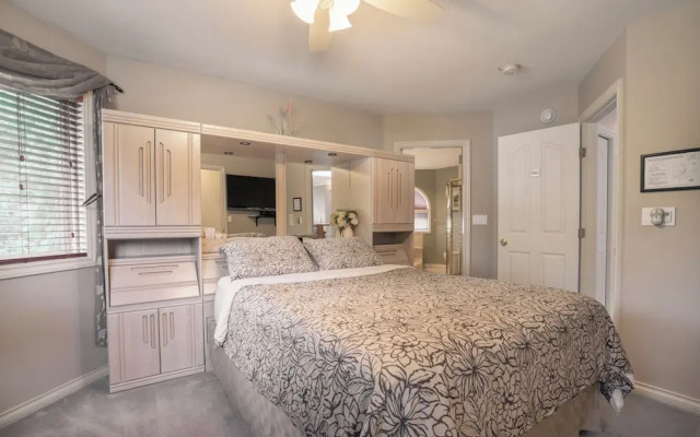 Cornerstone Bed and Breakfast