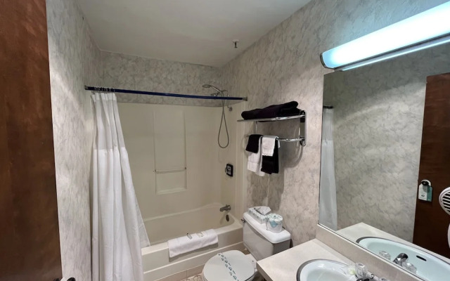 Presque Isle Inn & Convention Center