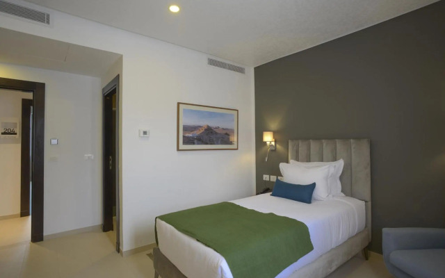 Maia Hotel Suites
