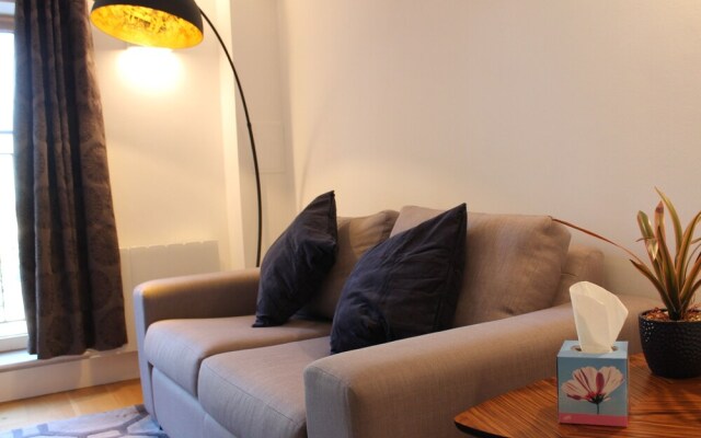 Karah Suites - Peascod Place