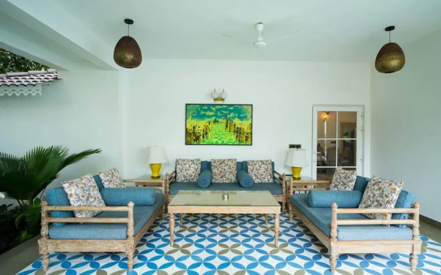 Villa Bauhinia - 5bhk With Pool 10 Mins to Beach