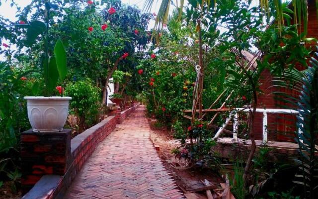 Hong thai River side homestay