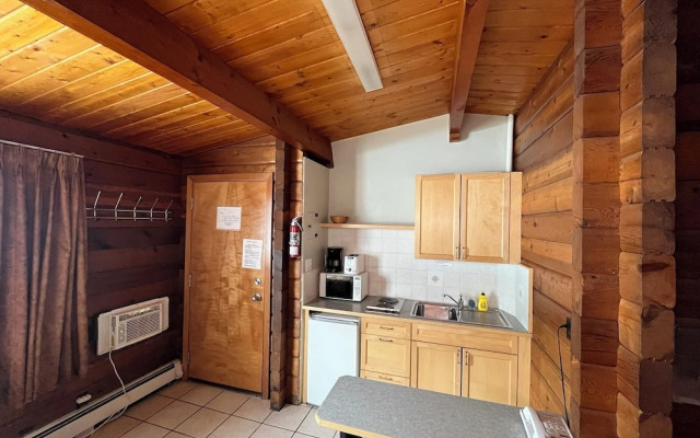 Raccoon Lodge