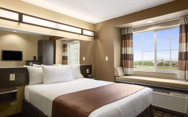 Microtel Inn & Suites by Wyndham Cotulla