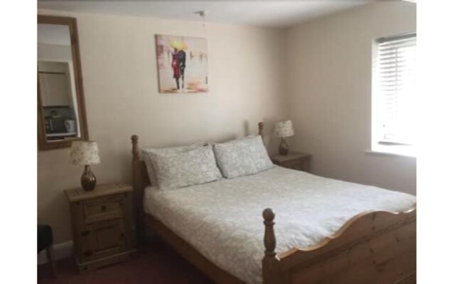 T & J Motel