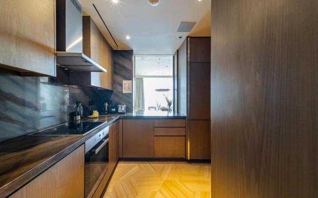 DXB - Five - 41509 - PJ