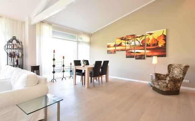 Cozy Holiday Home in Flushing near Sea