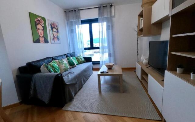 Apartamento con balcón y vistas al mar II