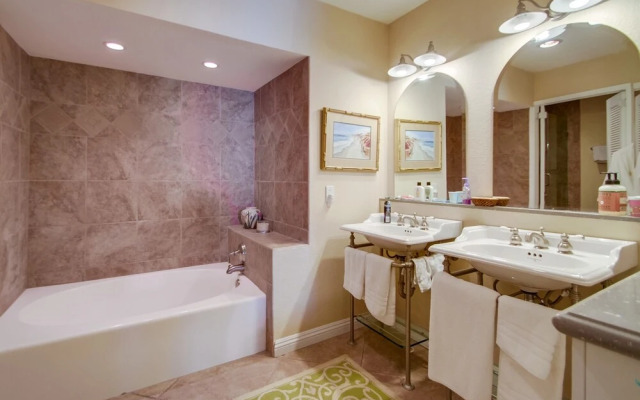 Gorgeous Ocean View Condo with Pool & Spa SURF9 by RedAwning