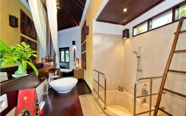 Nani Villa