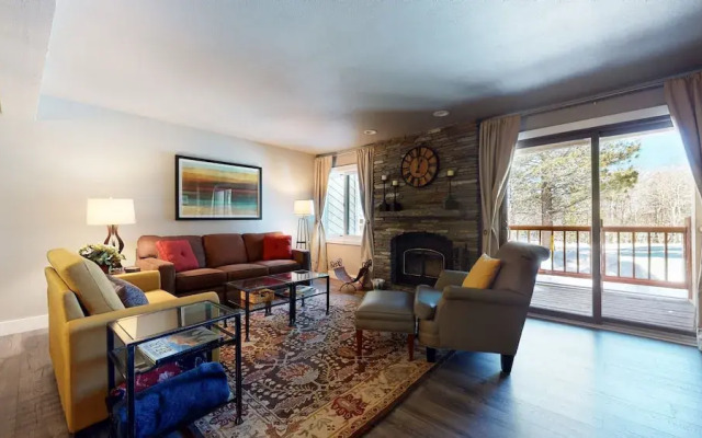 Mammoth Creek 13 1 Br Condo by RedAwning