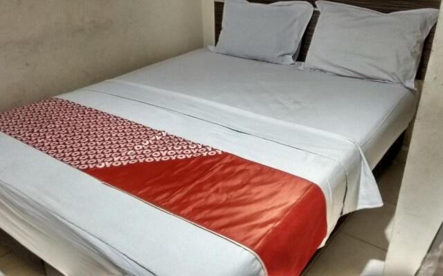 OYO 90002 Wisma Robinson