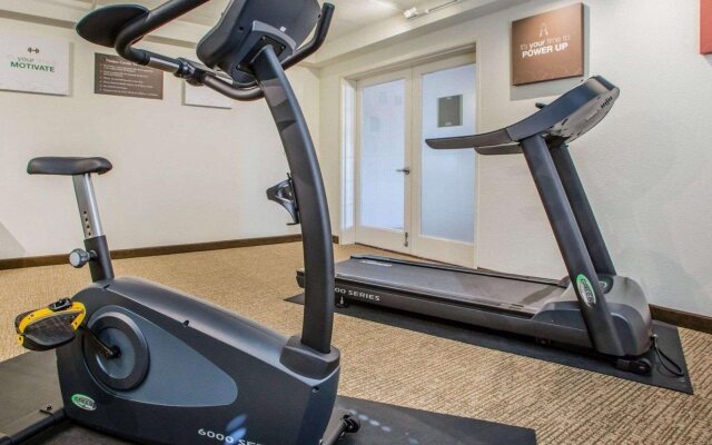 Comfort Inn & Suites Jackson - West Bend