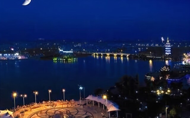 Xinlong Hotel
