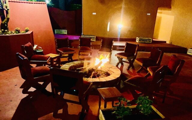 Babylon Lodge