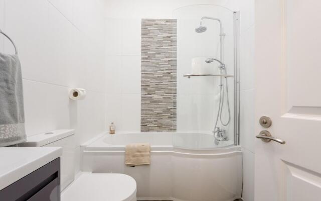 Lovely Folkestone Apartment Near Town Center And Sandgate Beach