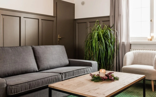 Hotel 3 Könige & Post – Guest Rooms – Andermatt