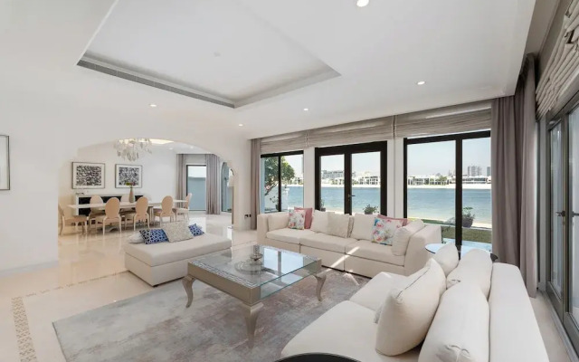 Exclusive Palm Villa - Mint Stay