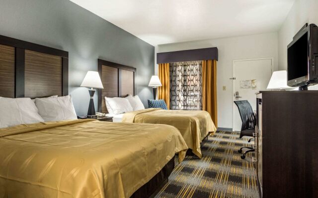 Quality Inn near Six Flags
