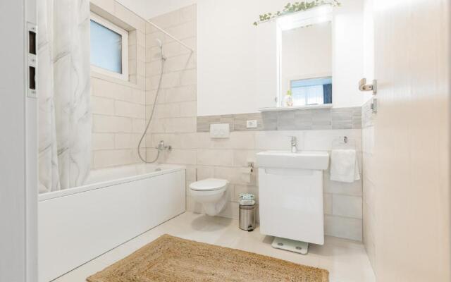 Essenza Charming Two BedRoom Apartment