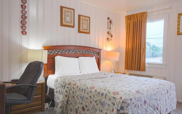 Sunflower Motel Hiawatha By OYO