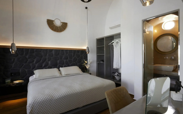 Oia Suites