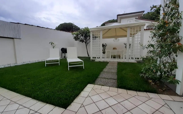 MINZONI94 - TwoBedroom+Garden