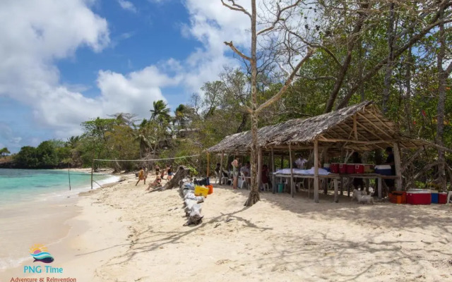 Tufi Resort