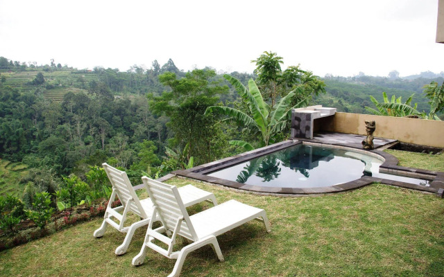 Shangrilah Villas