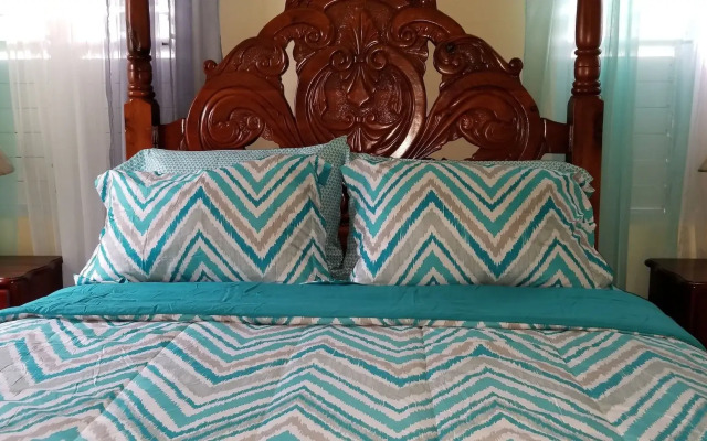 Ocho Rios Villa at Coolshade V